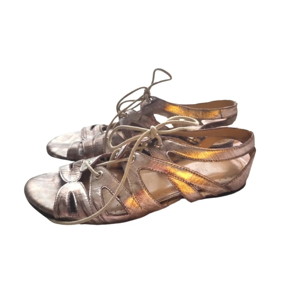 Vaneli Metallic Gladiator Sandals EUC ❤️ - Picture 5 of 13